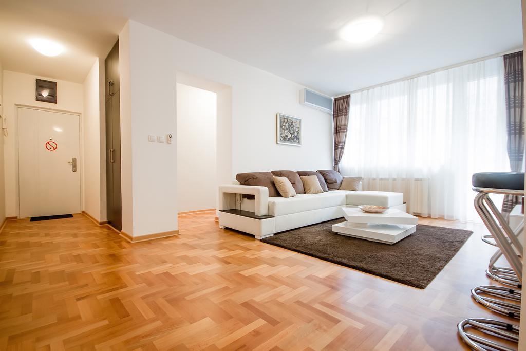 Apartments King Milan, City Center بلغراد المظهر الخارجي الصورة