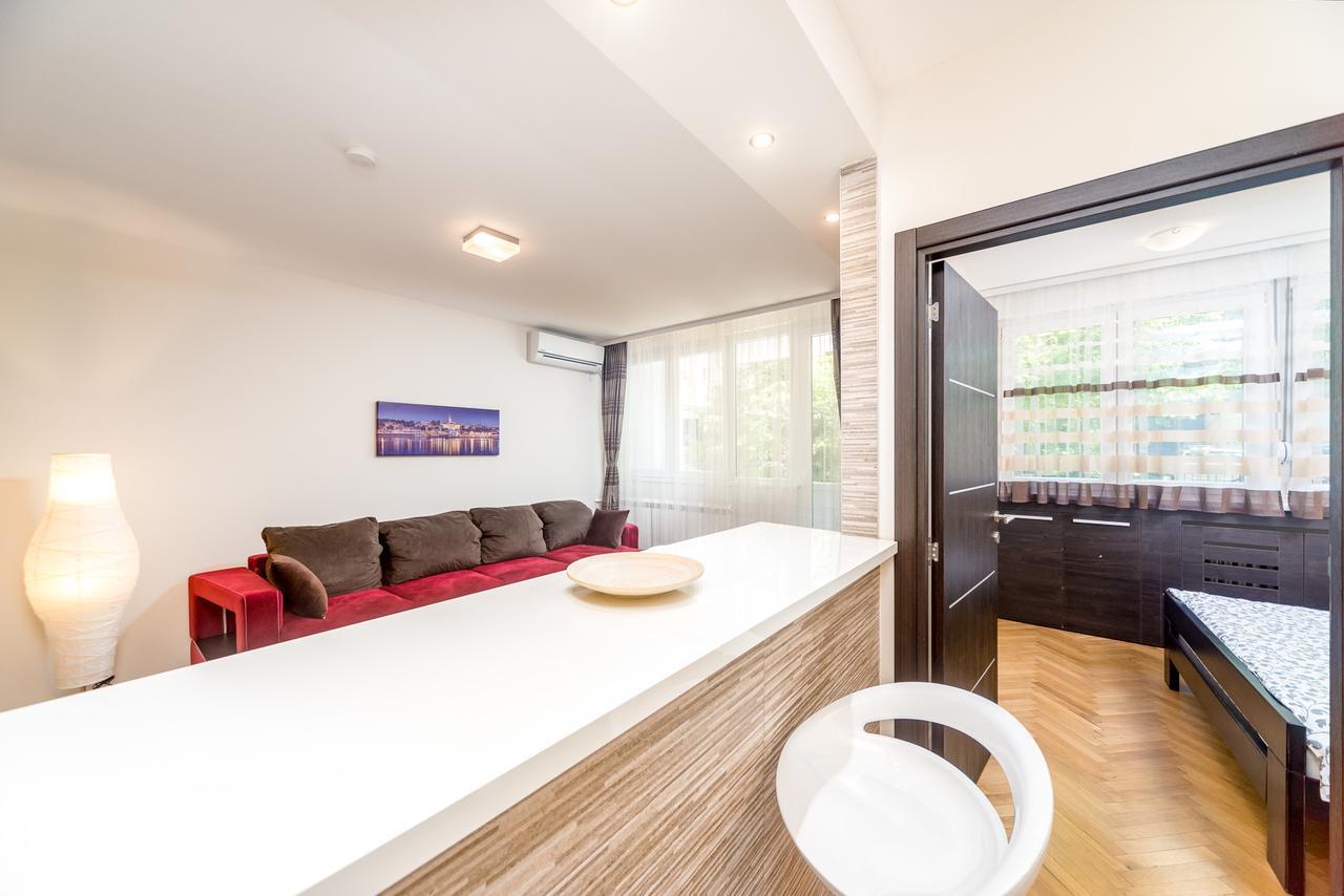 Apartments King Milan, City Center بلغراد المظهر الخارجي الصورة